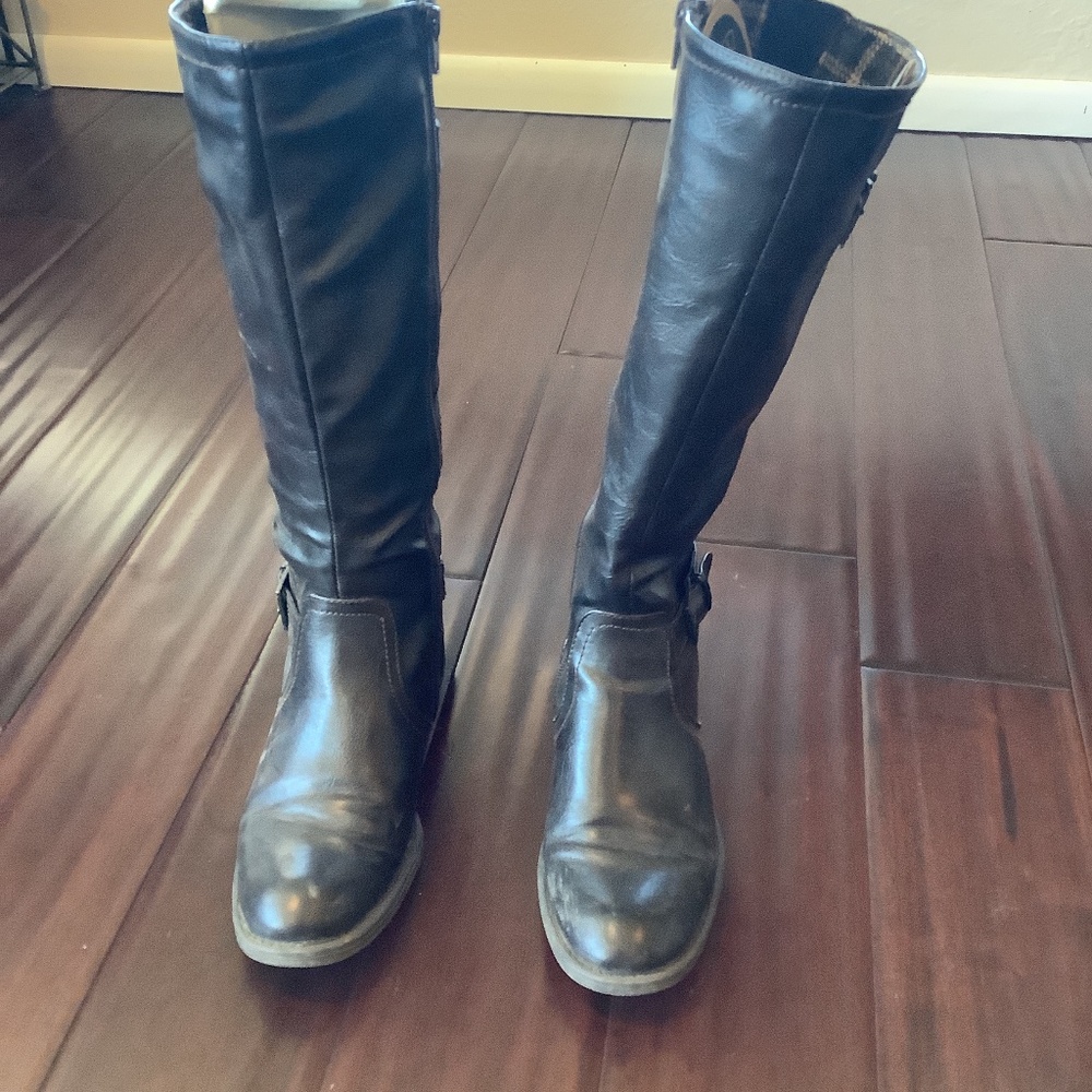 Brown boots